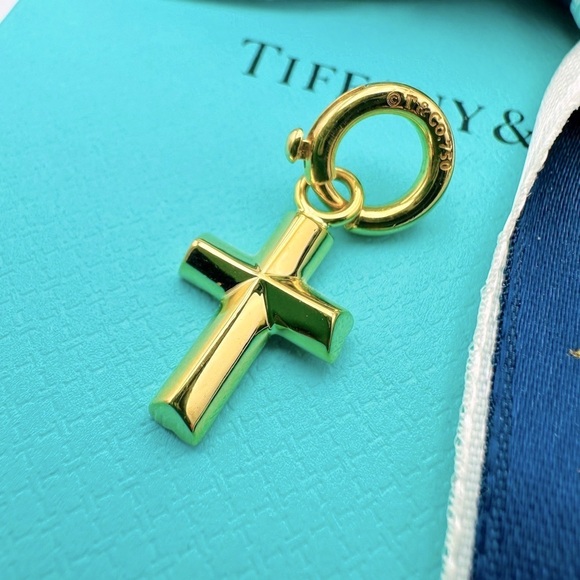 RARE Tiffany & Co 18K Yellow Gold Tenderness Cross Charm with Jump Ring Picasso - Picture 1 of 14